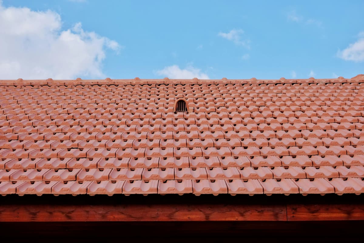 Close-up of premium roofing shingles installed by Sooner Peak Roofing